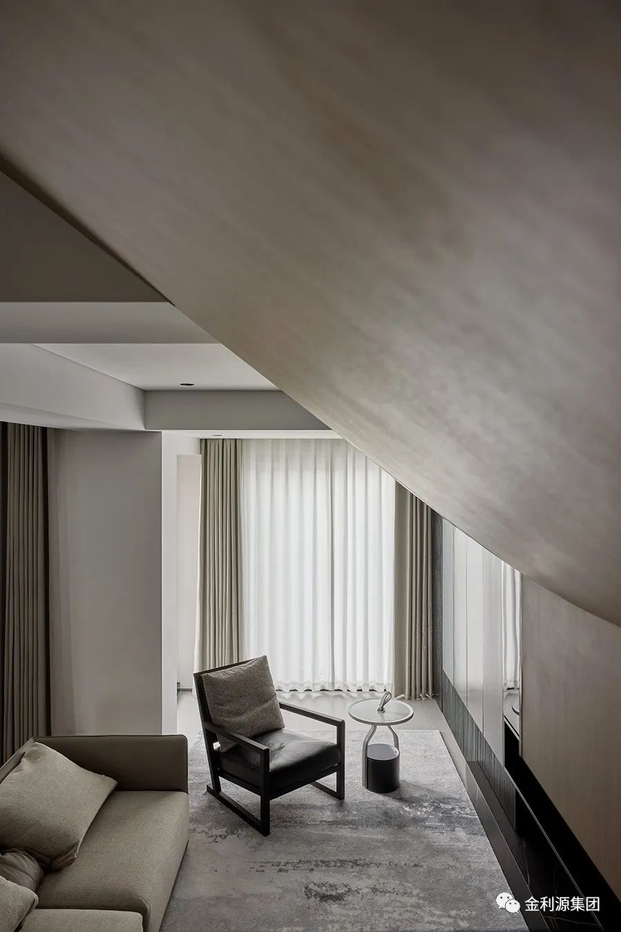 金利源 | 簡(jiǎn)約黑，高冷而不失優(yōu)雅